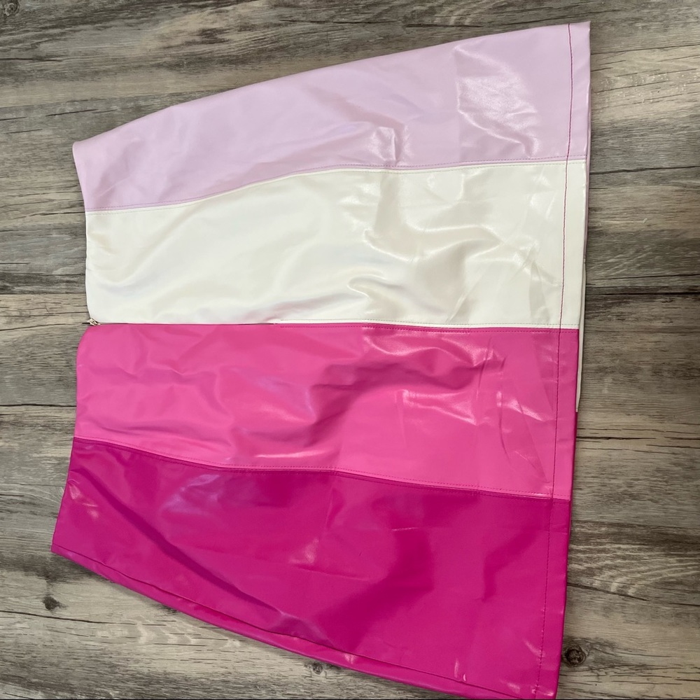 Women's Colorblock Pink Vinyl Mini Skirt
